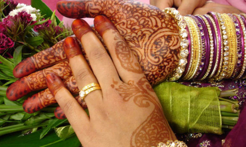 కృష్ణా జిల్లాలో పీటలమీద ఆగిన పెళ్లి..