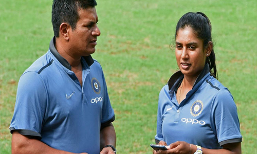 రాజీనామా చేసిన టీమిండియా కోచ్‌..