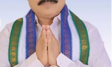 బొత్స సమక్షంలో వైసీపీలో చేరిన చిరంజీవి