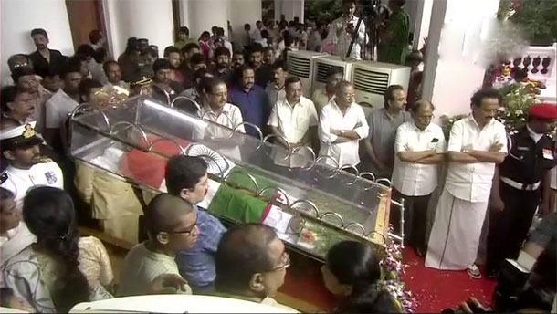 అంత్యక్రియలకి కూడా తప్పట్లేదా ఏంటి పోరాటం?