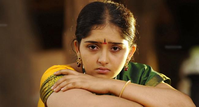 నిన్న అమ‌లాపాల్, నేడు మ‌రో హీరోయిన్ పై లైంగిక‌ వేధిపులు