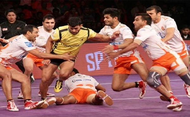 కీలక మ్యాచ్ లో తెలుగు టైటాన్స్ కీలక మ్యాచ్ లో తెలుగు టైటాన్స్