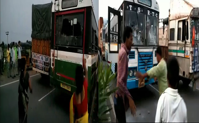 శ్రీరాం సాగర్ ఆయకట్టుకు సాగు నీరు విడుదల చేయాలి.. రైతుల ఆందోళన