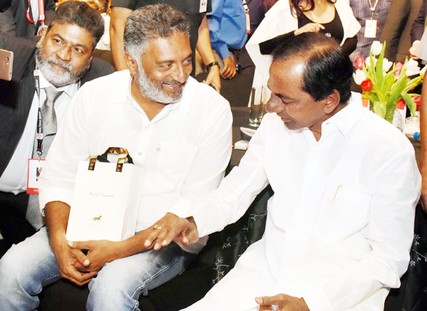 ప్రకాష్‌రాజ్ రీల్ కేసీఆర్?