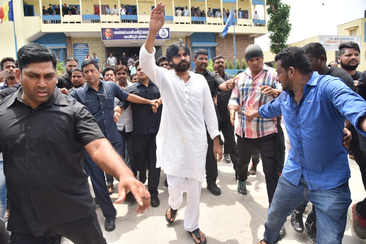 కొమురం పులి సమరోత్సాహం... పవన్‌ స్ట్రాటెజీ ఏంటి?