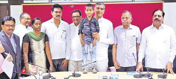 ఇరిగేషన్ బ్రాండ్ అంబాసిడర్గా ఐదేళ్ల నేహాల్ ఇరిగేషన్ బ్రాండ్ అంబాసిడర్గా ఐదేళ్ల నేహాల్