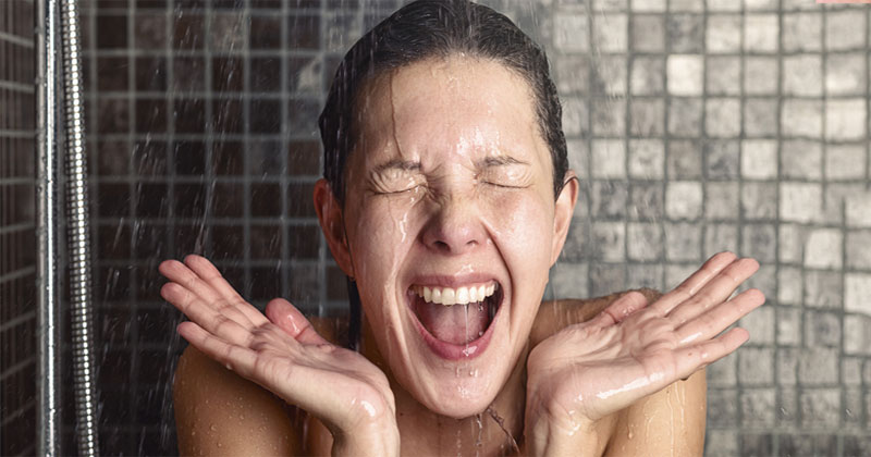 చలి కాలంలో చల్ల నీటితో!