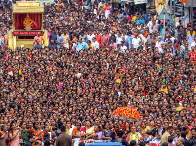 రేపు తెరుచుకోనున్న శబరిమల ఆలయం.. రేపు తెరుచుకోనున్న శబరిమల ఆలయం..