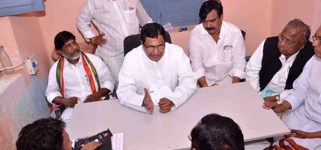 టీకాంగ్రెస్ కు మరో షాక్.. రాజీనామా చేసేందుకు రెడీ అయిన మాజీ మంత్రి?