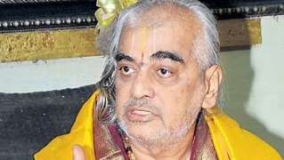 రమణదీక్షితులపై కక్షపూరితంగా వ్యవహరించిందా టీటీడీ?