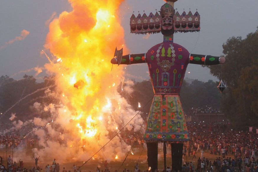 దసరాను సరదాగా గడపడానికి ఈ ప్రదేశాలకు వెళ్లండి దసరాను సరదాగా గడపడానికి ఈ ప్రదేశాలకు వెళ్లండి