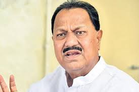 డీఎస్‌ కుమారుడిపై 11 విద్యార్థినుల ఫిర్యాదు.. లైంగికంగా వేధిస్తున్నాడు..