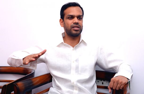 కాంగ్రెస్ కు సబితా ఇంద్రారెడ్డి కుమారుడు కార్తీక్ రెడ్డి రాజీనామా