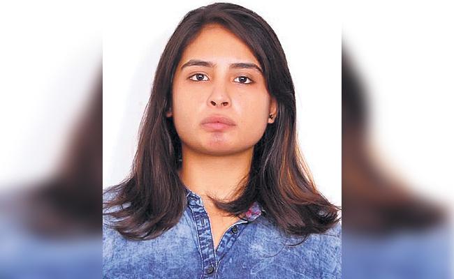 మానసిక సమస్యలతో బాధపడుతూ..