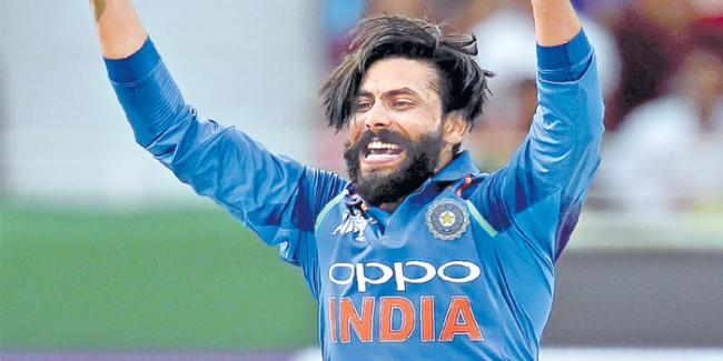 జడేజా దెబ్బకు కకావికలం