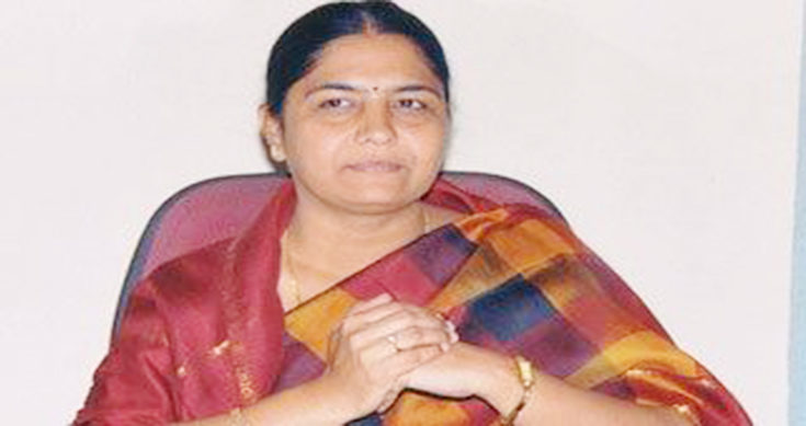 మాజీ మంత్రి సునితా లక్ష్మారెడ్డి అరెస్ట్