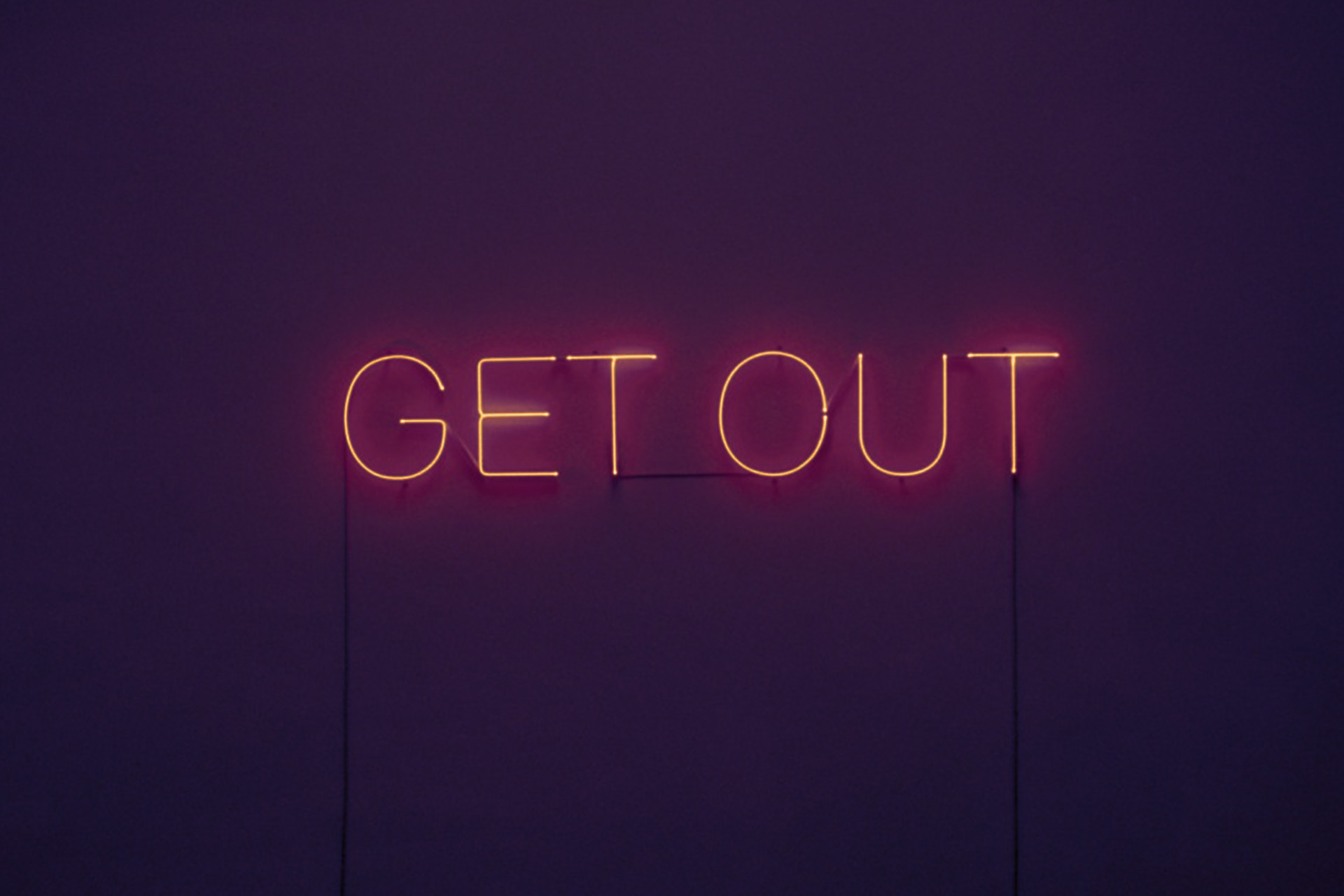 ప్రముఖ ఆధ్యాత్మికవేత్త నగరబహిష్కరణ