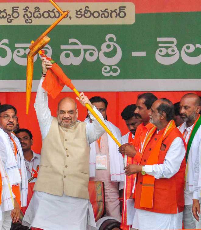 కాషాయ కార్యకర్తలకు షా చేసిన కర్తవ్యబోధ