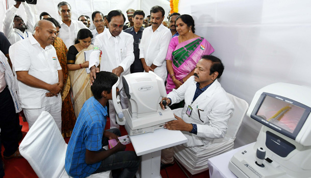 3.70 కోట్ల మందికి కంటి పరీక్షలు