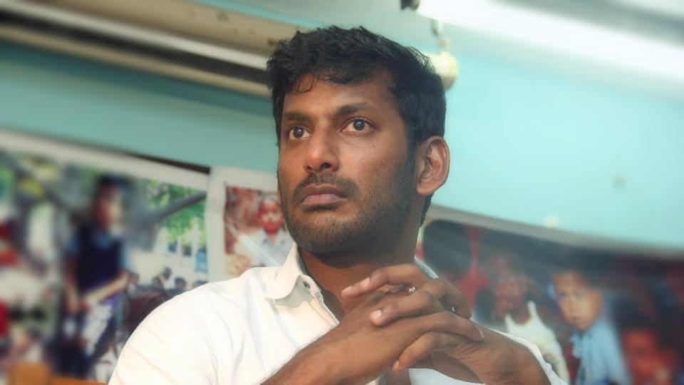 మీకు నేనున్నా..ఆ యువతి వార్త నన్ను కలచివేసింది : విశాల్