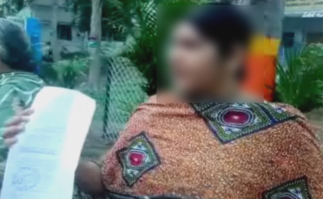 కన్న కూతురి వద్దే వడ్డీ వసూలు చేస్తూ..