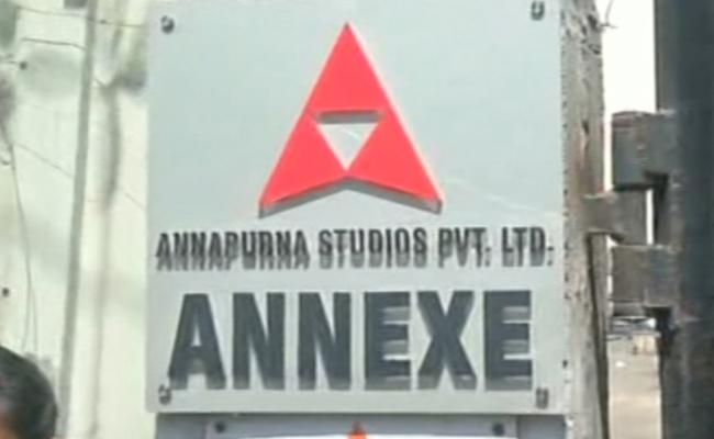 ముగిసిన సినీ పెద్దల సమావేశం