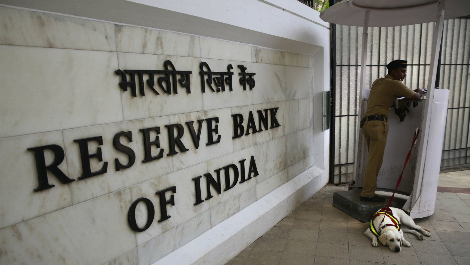 ఆర్బీఐ మరో సంచలనం..అందుబాటులోకి రానున్నడిజిటల్ కరెన్సీ ఆర్బీఐ మరో సంచలనం..అందుబాటులోకి రానున్నడిజిటల్ కరెన్సీ