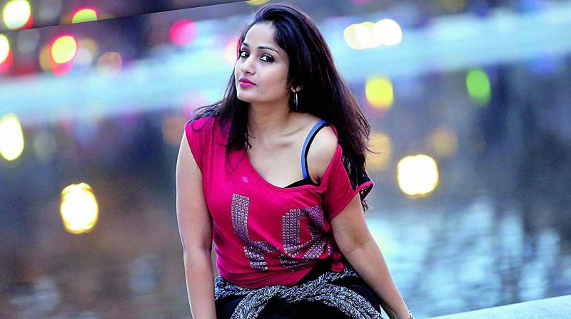 పవన్ మూడు పెళ్లిళ్లపై మాధవిలత సంచలన వ్యాఖ్యలు పవన్ మూడు పెళ్లిళ్లపై మాధవిలత సంచలన వ్యాఖ్యలు