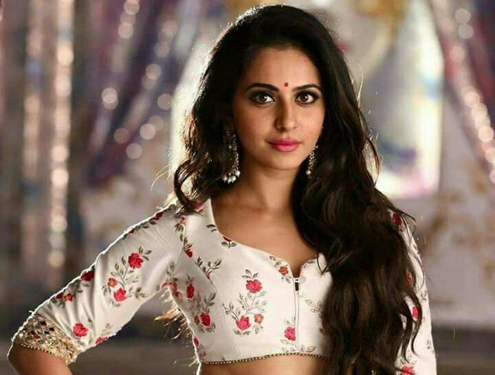 రకుల్ కి పండగలే రకుల్ కి పండగలే