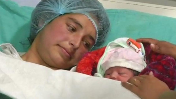 ఉగ్ర కాల్పుల్లో గాయపడి పండంటి బిడ్డకు జన్మ