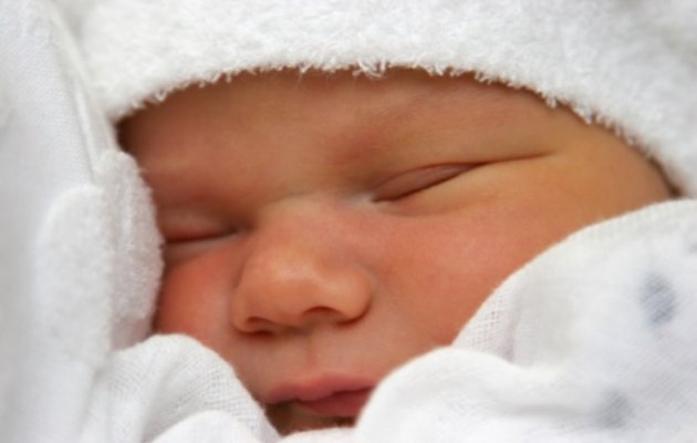 పండంటి ఆడబిడ్డకు జన్మనిచ్చిన ప్రధాని..