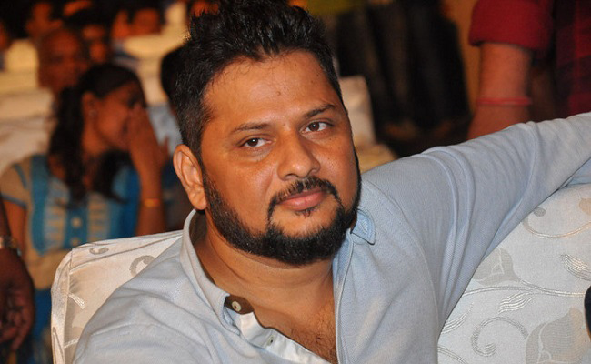 సైరా తోనైనా బ్రేక్ చేస్తాడా?