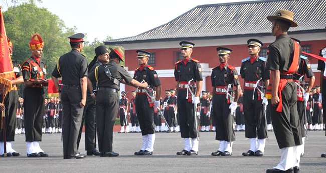 సాయుధ దళాల సుప్రీం కమాండర్! సాయుధ దళాల సుప్రీం కమాండర్!