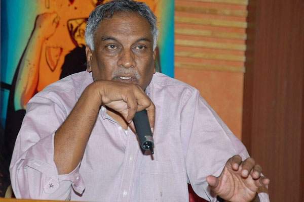 కాస్టింగ్ కౌచ్ : ఎవరితో పడితే వారితో వెళ్లొద్దు కాస్టింగ్ కౌచ్ : ఎవరితో పడితే వారితో వెళ్లొద్దు