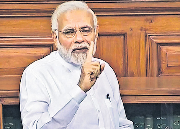 చంద్రబాబు, కేసీఆర్‌పై కీలక వ్యాఖ్యలు చేసిన మోడీ