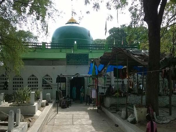 ఆ దర్గాలో రాత్రివేళ ఎవరూ ఉండకూడదు.. కారణమేంటి?