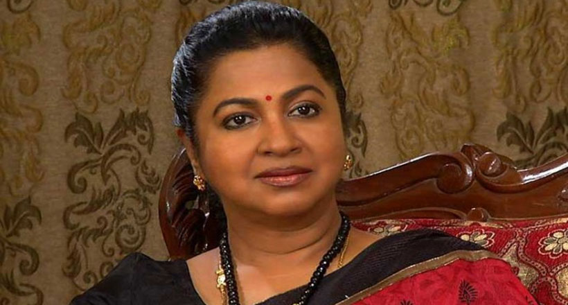 తనకు బ్లడ్ కాన్సర్ ఉందన్న వార్తపై నటి రాధికా ఏమన్నారంటే!