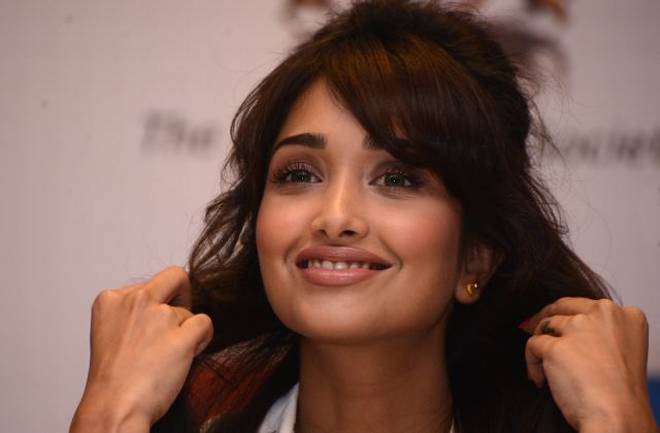 ఆ హీరోయిన్ ఆత్మ‌హ‌త్య‌కు హీరోనే కార‌ణం