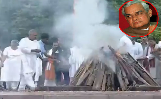 ఇక సెలవంటూ సేదతీరిన కర్మయోగి