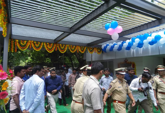 సైబర్ క్రైమ్ పోలీస్ స్టేషన్‌తో నేరస్తుల గుండెలు జారెను