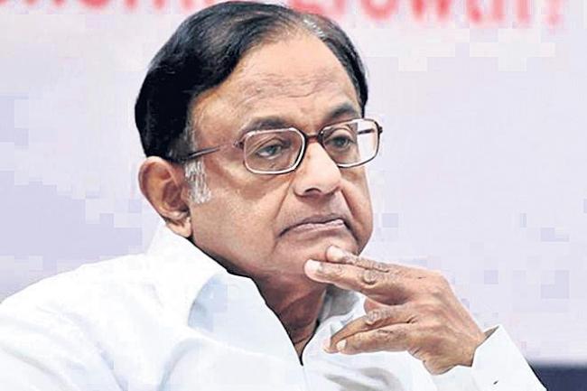 చిదంబరం ఇంట్లో భారీ చోరీ.. దొంగలు వారే..?