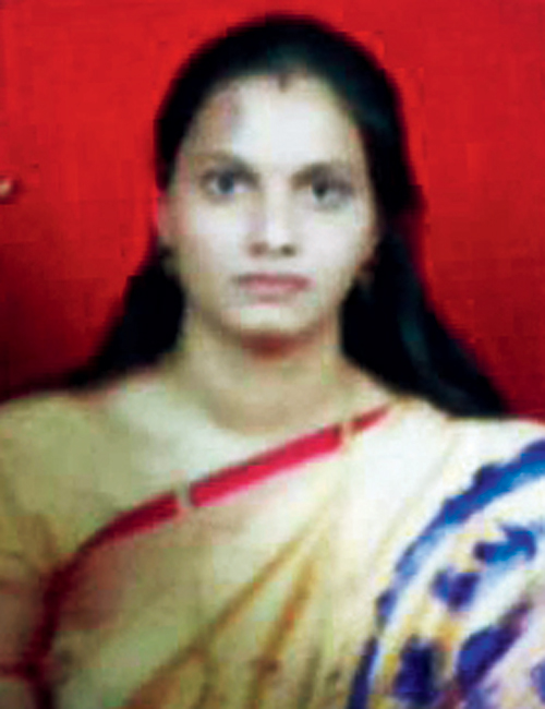 అనుమానంతో భార్య‌ను హ‌త‌మార్చిన కాలేజీ ప్రొఫెస‌ర్‌