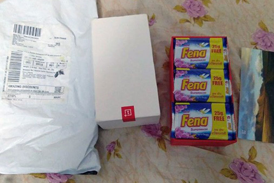 వన్‌ప్లస్ 5 బుక్ చేస్తే డిటర్జెంట్ ప్యాక్స్ వచ్చాయి!