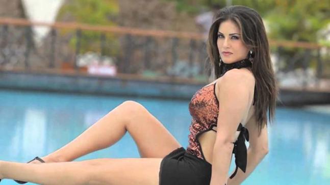 అక్కడా సన్నీలియోన్‌కి టాప్ ప్లేస్‌