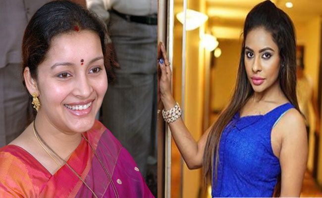 ఆమె నోరు విప్పితే.. డ్రైనేజే : నటి శ్రీరెడ్డి