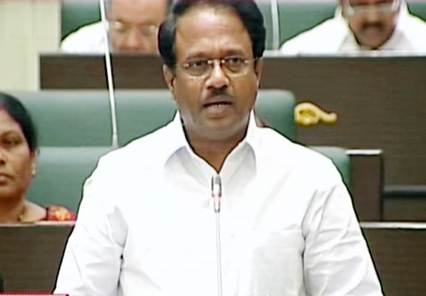 బోదకాల వ్యాధిగ్రస్తులకు పెన్షన్లు : మంత్రి లక్ష్మారెడ్డి