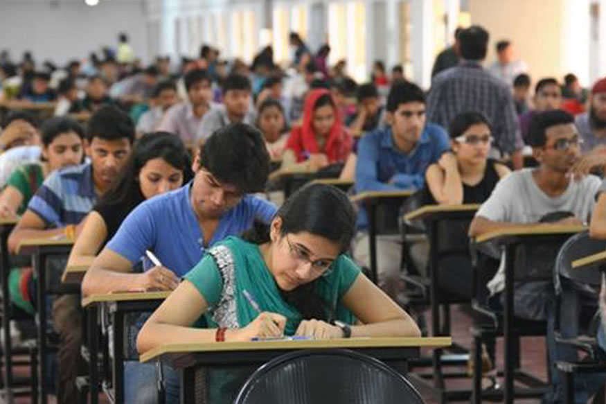 ర్యాంకుల వెంట సర్కారు పరుగులు! ర్యాంకుల వెంట సర్కారు పరుగులు!