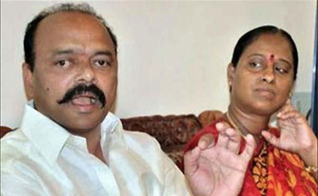 నేడు కాంగ్రెస్ లో చేరనున్న కొండా దంపతులు?