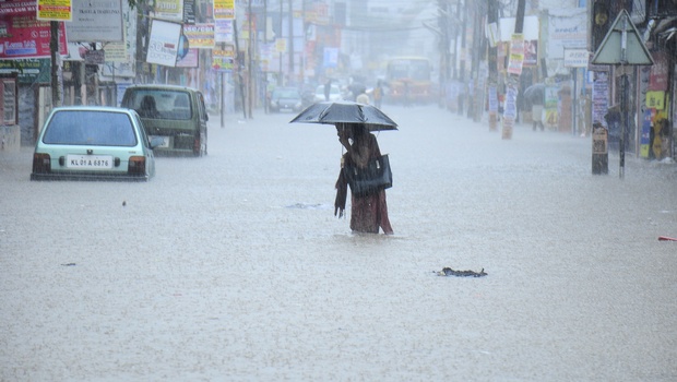 కేరళలో కుండపోత వర్షం
