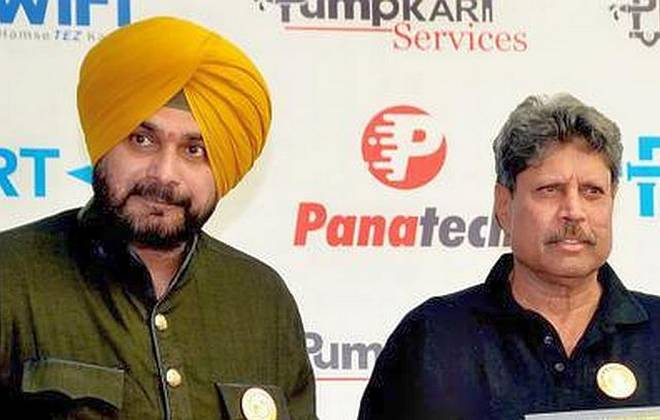 మేము పాకిస్థాన్ వెళతాం : మాజీ క్రికెటర్లు కపిల్, సిద్దూ